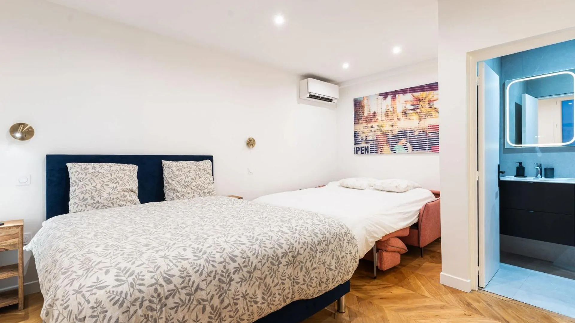 Town House Nation, Bastille, Ac By Lcc Agency